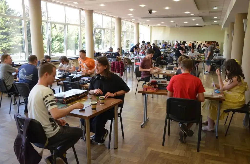 Wakacyjne spotkania z grami w Oświęcimskim Klubie Fantastyki
