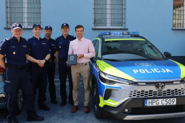 Nowe radiowozy dla policjantów z Oświęcimia, Kęt i Brzeszcz
