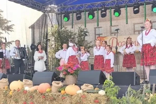 Dożynki w Osieku: młodzieżowy zespół PrzeCisza zachwycił publiczność
