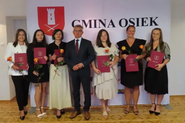 Sześć nauczycielek z gminy Osiek otrzymało awans zawodowy