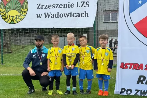 Skrzaciki z Przeciszowa Piotrowic na turnieju Astra Cup w Spytkowicach
