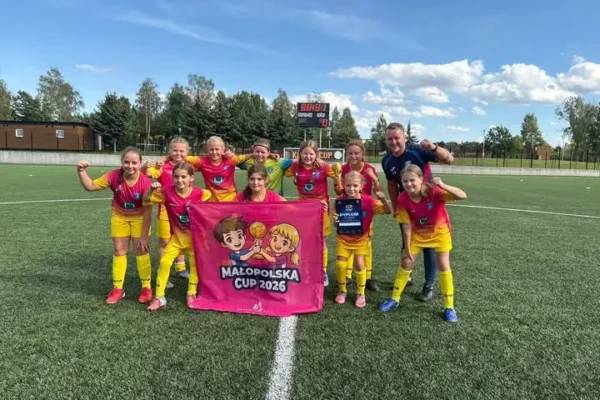 Małopolska Cup U11: Zawodniczki z Przeciszowa z kompletem zwycięstw awansowały do finału w Krakowie