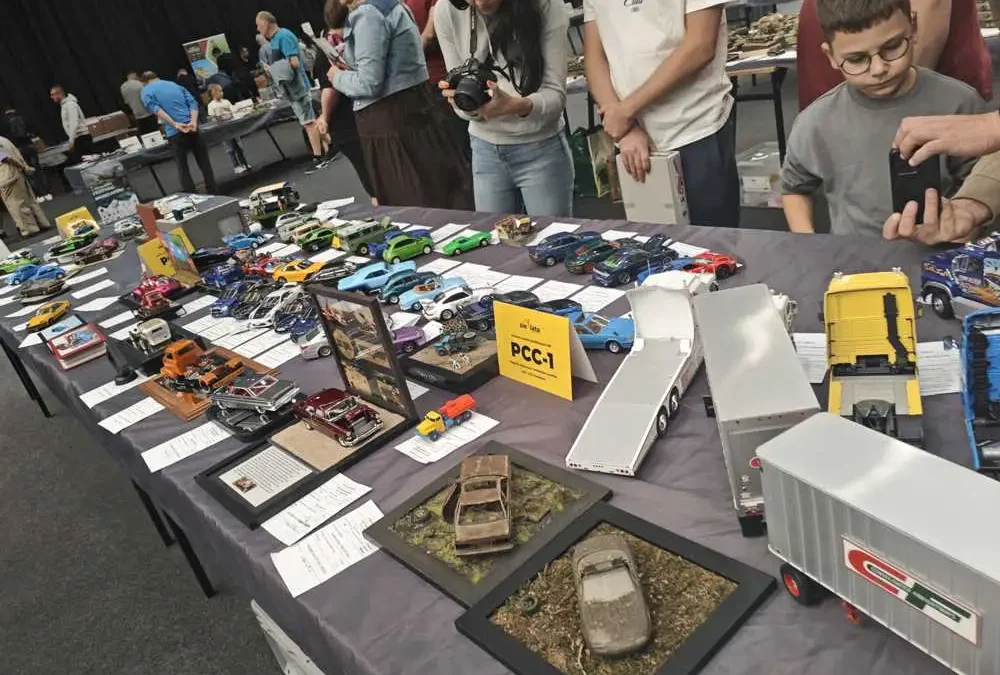 Modelarze z Klubu „Orzeł” z Przeciszowa nagrodzeni na festiwalu w Jaworznie