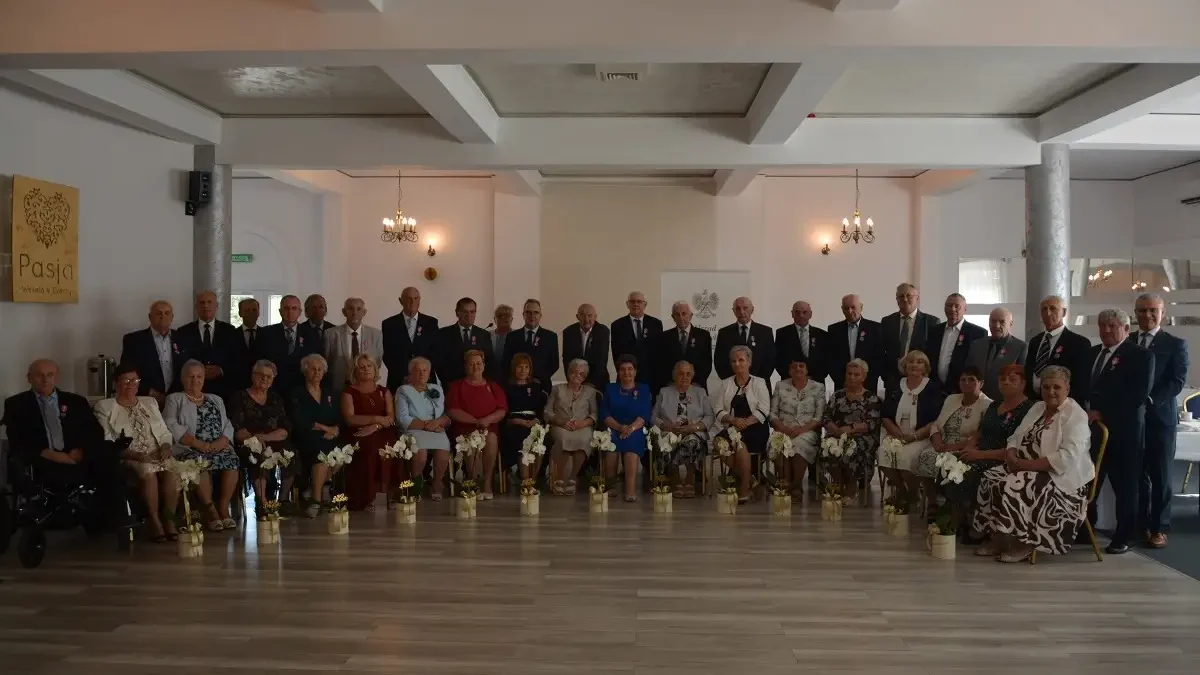 Złote, diamentowe i żelazne gody w gminie Przeciszów. Prezydent RP uhonorował małżeństwa