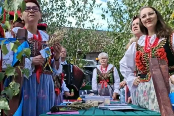 Dożynki w Przeciszowie: podziękowania za plony i wspólna zabawa
